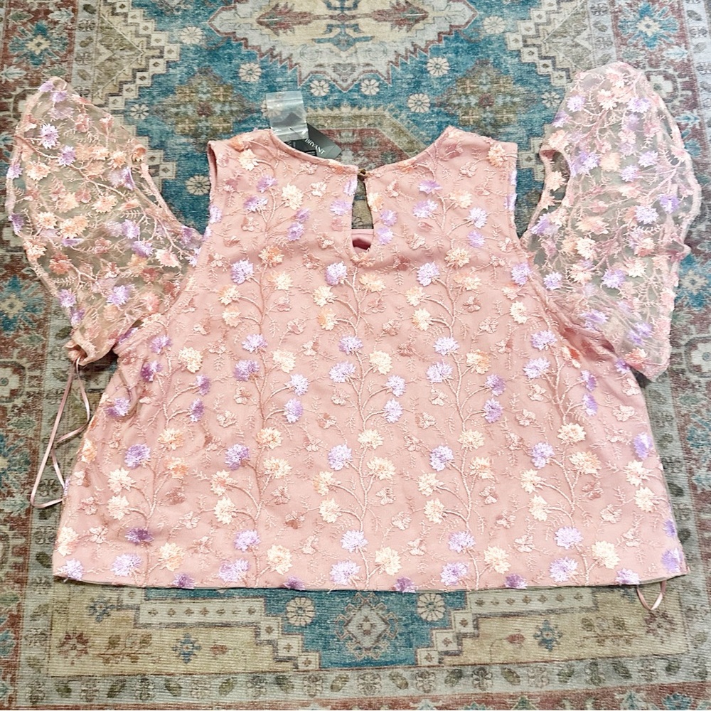 NWT Lane Bryant Pink floral embroidered lace cold shoulder top size 18 - Picture 8 of 9